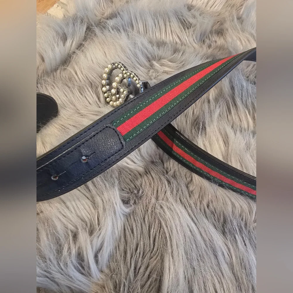 Gucci Leather Belt with Pearl Double-G Buckle